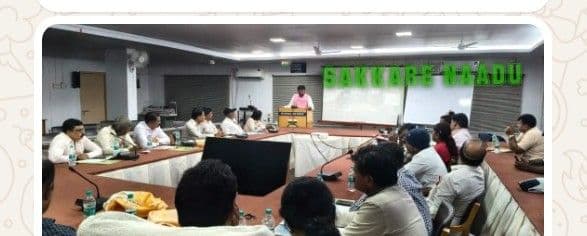 Two-day workers' education program for branch office bearers of Hubballi division; organized by South Western Railway Mazdoor Union.
SAKKARE NAADU HUBBALL
A two-day workers' education program for branch office bearers of Hubballi division was organized by South Western Railway Mazdoor Union at the Multi-Disciplinary Divisional Training Institute of Diesel Loco Shed Railway Office, Hubballi from 21.07.2026 to 22.07.2026.
The program was inaugurated by Honorable K.V. Raghavendra, General Secretary of South Western Railway Mazdoor Union. Speaking at the inauguration ceremony, he explained about the legal rights of workers, labor welfare schemes and the importance of skill development.